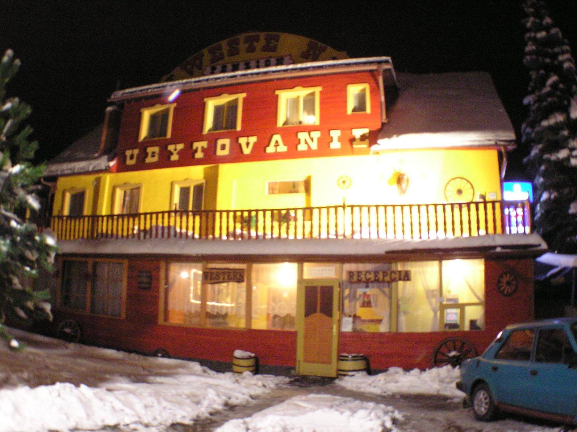 Western Penzion Rużomberk Zewnętrze zdjęcie
