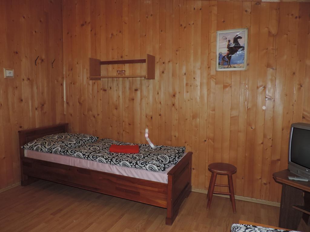 Western Penzion Rużomberk Zewnętrze zdjęcie