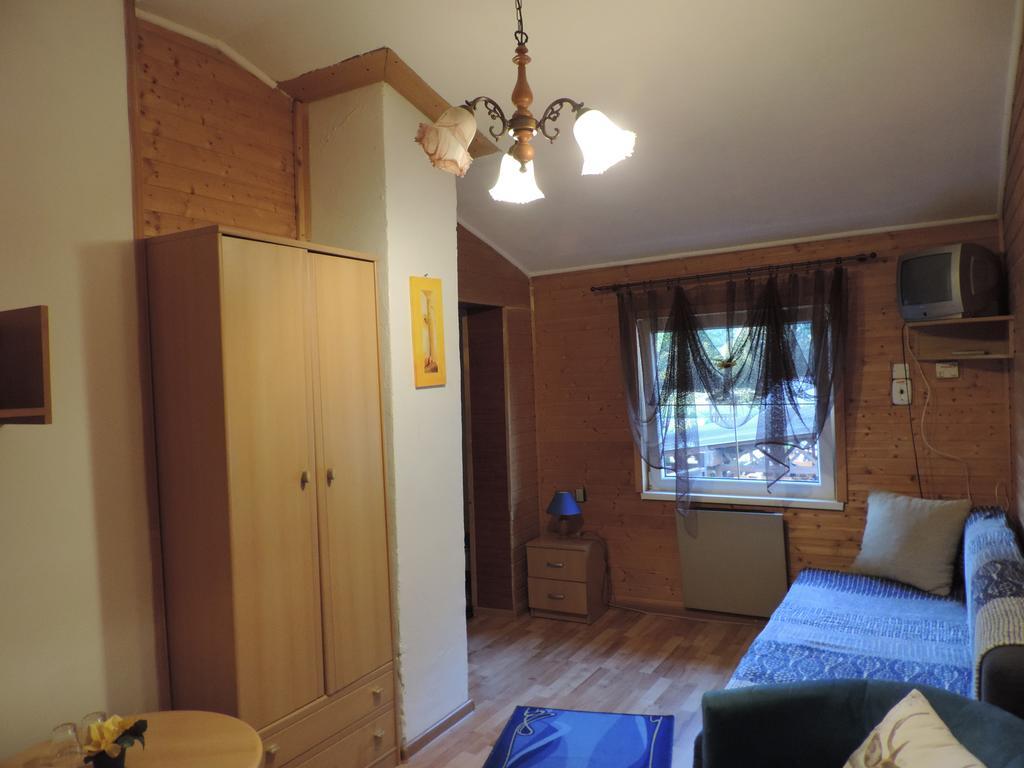 Western Penzion Rużomberk Zewnętrze zdjęcie